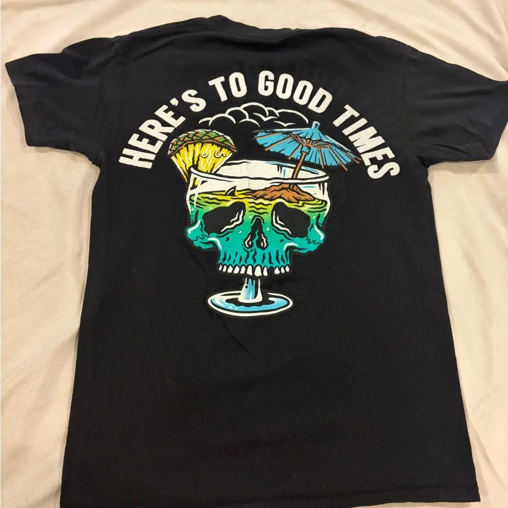 Retrofit Black Skull Graphic Tee - Picture 2 of 4